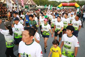 BIB: 
                            <button type="button" onclick="openModal(3530907)" class="btn btn-primary btn-sm float-right btn-popup" data-toggle="modal" data-target=".modal-high-quality">
                        <i class="fas fa-shopping-cart"></i> Add to Cart
                    </button>
                                            <button type="button" onclick="isThisMe(3530907, true)" class="btn btn-success btn-sm float-right btn-popup btn-isme hidden" data-toggle="tooltip" data-placement="bottom" title="นี่คือรูปของคุณใช่ไหม คลิกที่นี่เพื่อเอาเข้าอัลบั้ม">
                        <i class="fas fa-plus"></i> Add to album
                    </button>
                    <button type="button" onclick="isThisMe(3530907, false)" class="btn btn-warning btn-sm float-right btn-popup btn-isnotme hidden">
                        <i class="fas fa-ban"></i> Remove from album
                    </button>